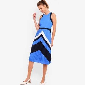 Banana Republic Blue Pleated Chevron Dress